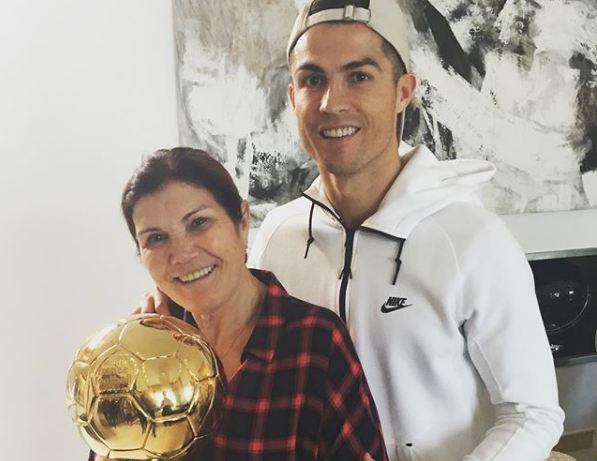 Cristiano ronaldo dolores store aveiro