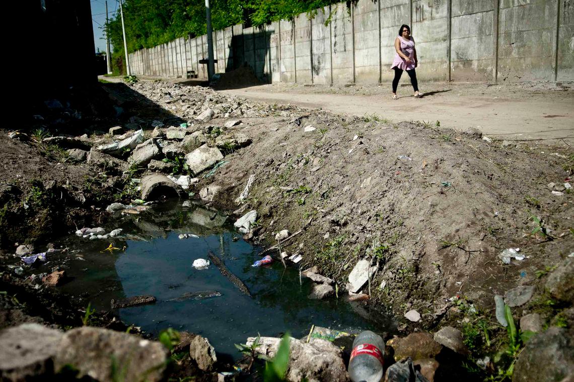 Metade das casas brasileiras tem um carro na garagem para uso pessoal, diz  IBGE