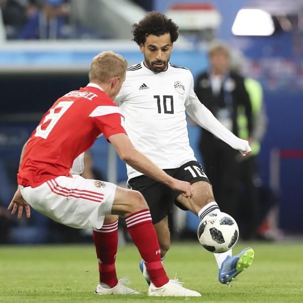 Após polêmica, Egito divulga escalação sem Salah antes de confirmá-lo em  duelo