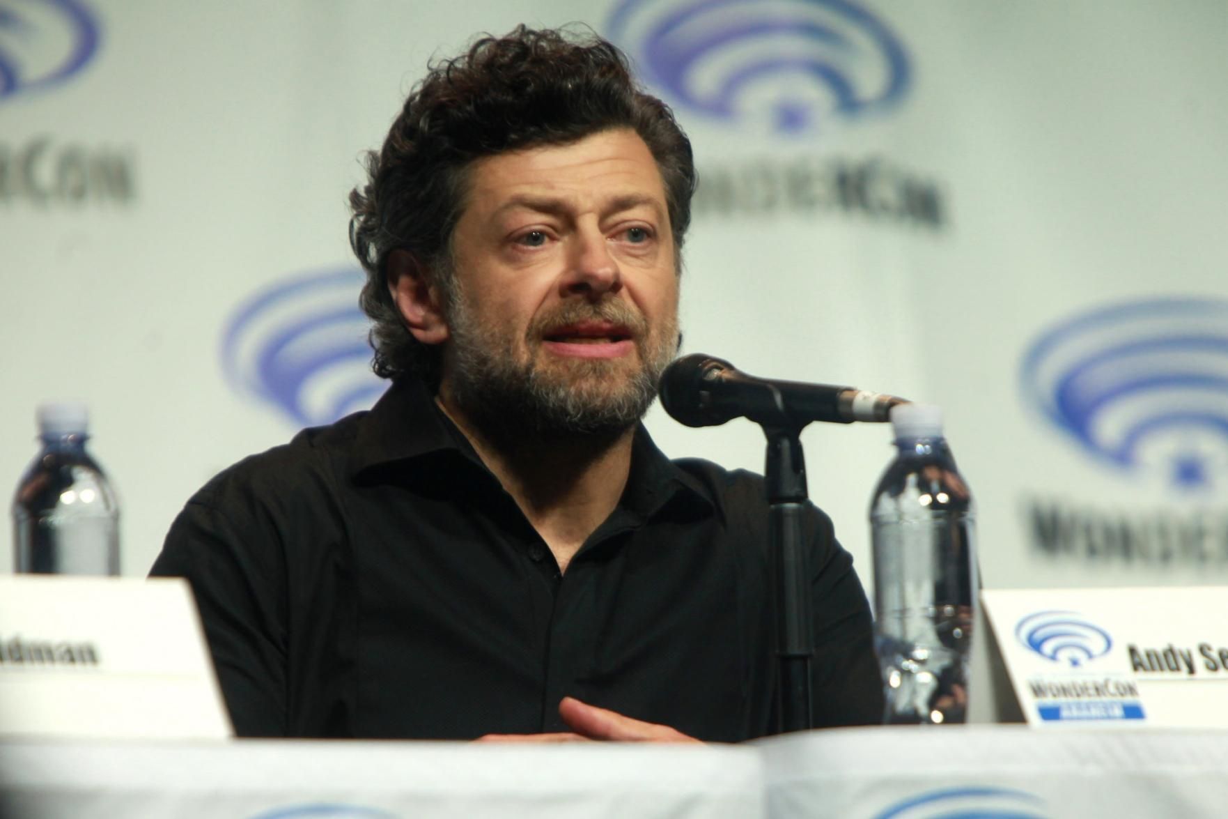 O Senhor dos Anéis  Andy Serkis não quer voltar ao papel de Gollum na  série de TV