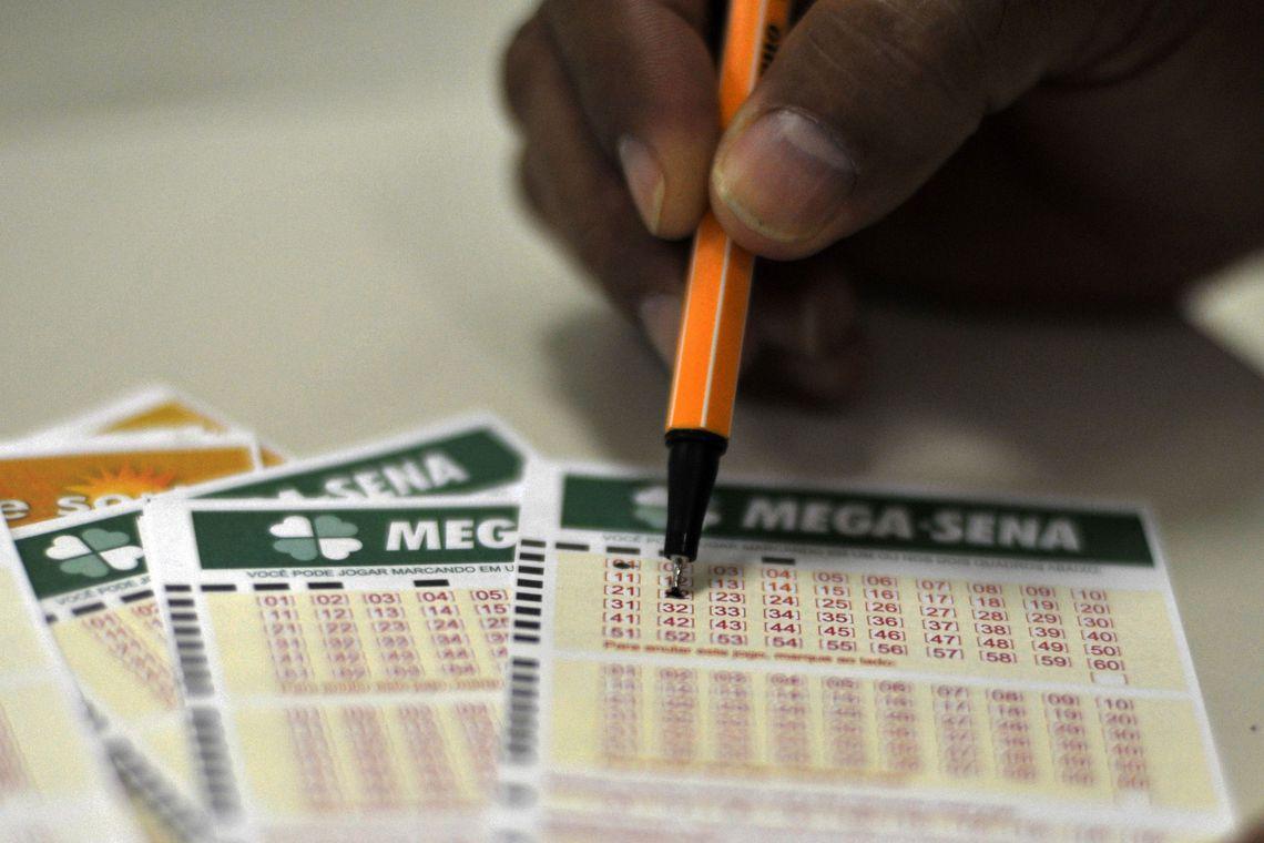 Mega-Sena sorteia nesta quarta-feira prêmio de R$ 105 milhões