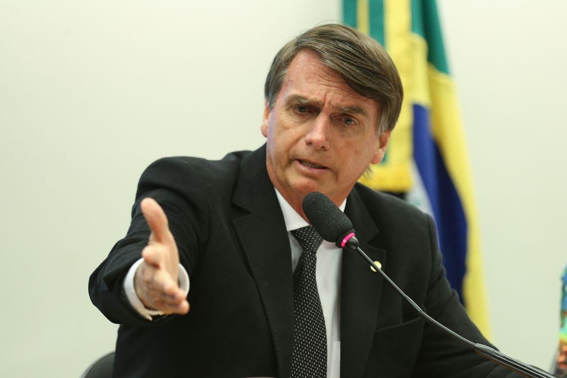 O povo tem que estar nas ruas', defende o deputado Protógenes - 07/10/13 -  BRASIL - Jornal Cruzeiro do Sul