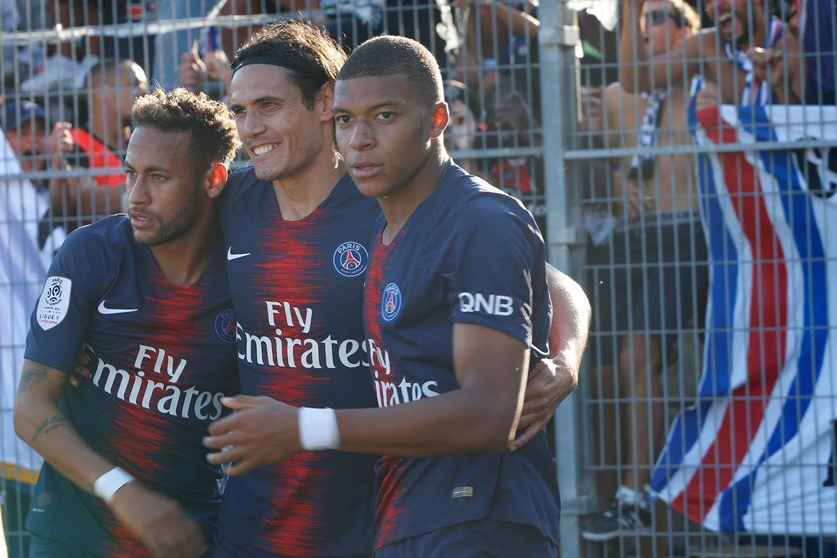 Neymar volta a jogar e em alto estilo, marcando gols pelo PSG; confira