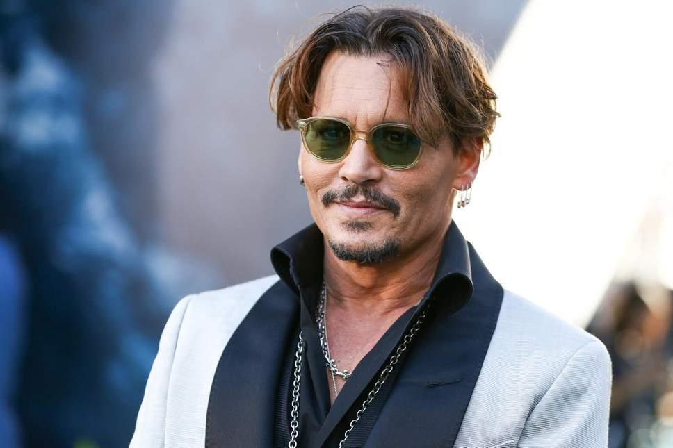 Johnny Depp está fora da franquia de Piratas do Caribe, diz jornal