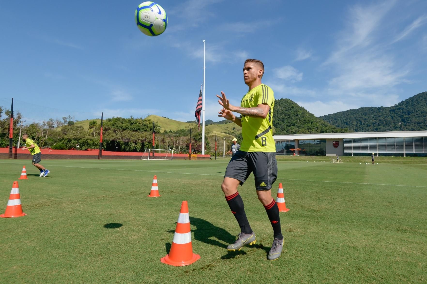 Bia Menezes confia em classificação do Santos para semifinal do Paulista