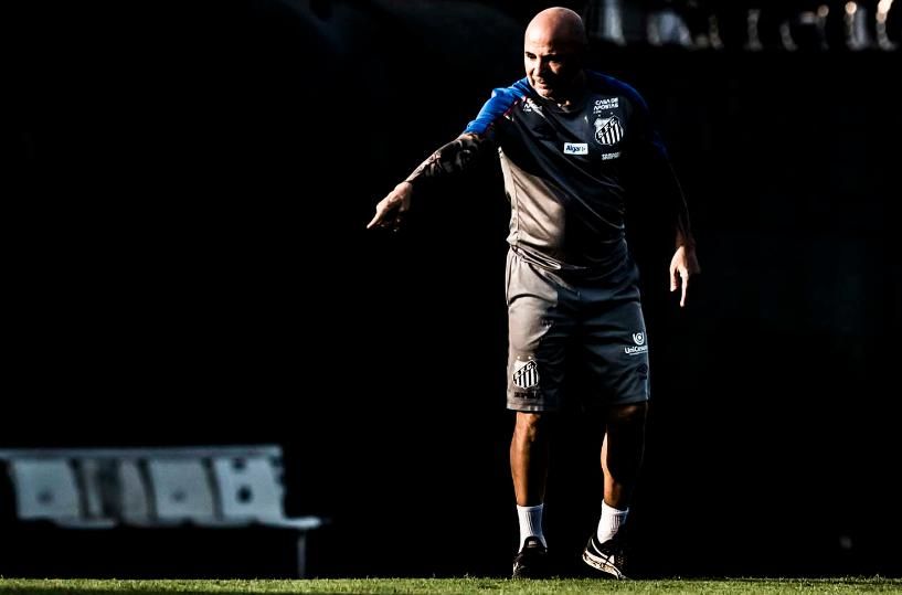 Léo joga hoje? Os suspensos e lesionados do Vasco para enfrentar o  Palmeiras pelo Brasileirão