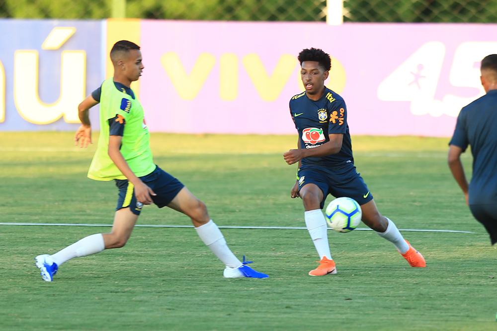 Jogadores do Nacional voltaram aos treinos em Manaus 