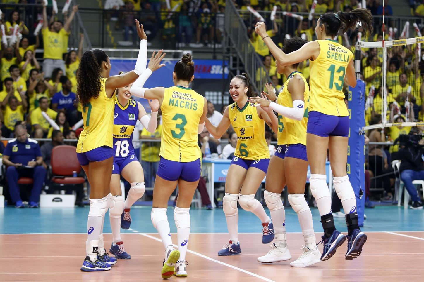 Sheilla é eleita a melhor jogadora de vôlei do Brasil de todos os tempos em  votação popular, vôlei