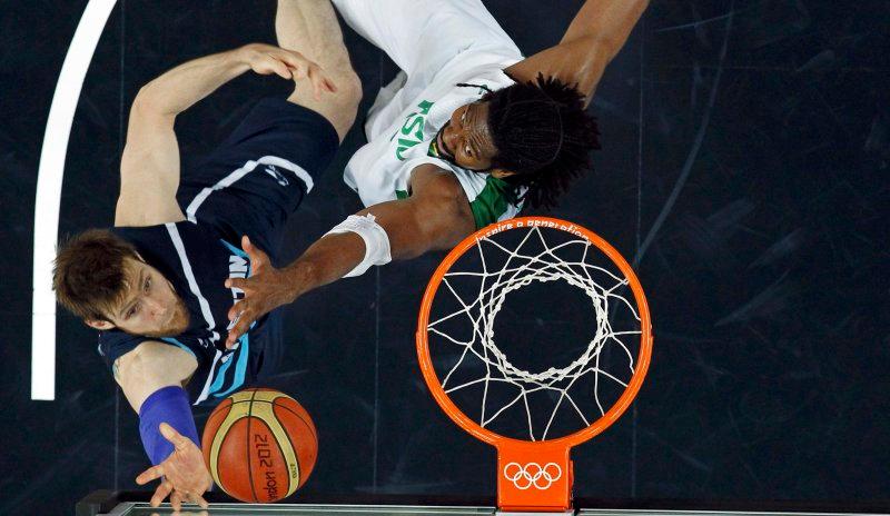 Argentina bate favorita Sérvia e vai para as semis no mundial de Basquete