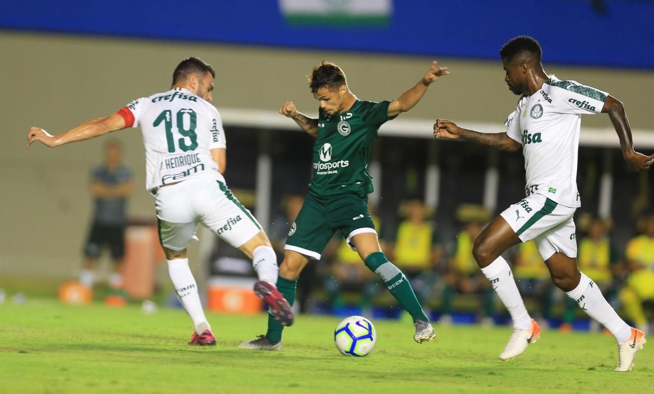 Palmeiras usa 'time alternativo', abre 2 a 0, mas cede empate para