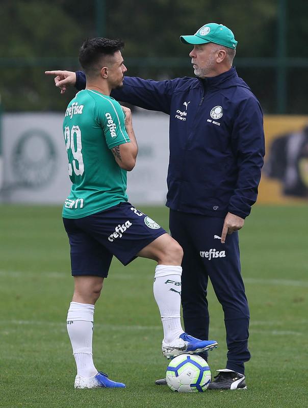 Coritiba pode contratar jogador convocado por Felipão para a