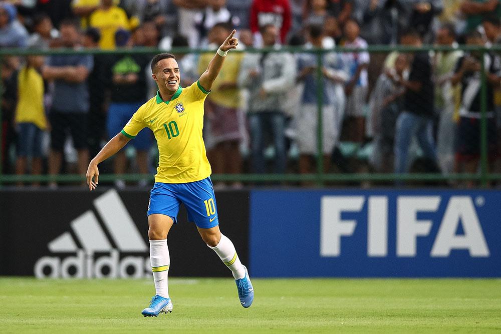 Brasil goleia o Canadá na abertura da Copa Sub-17