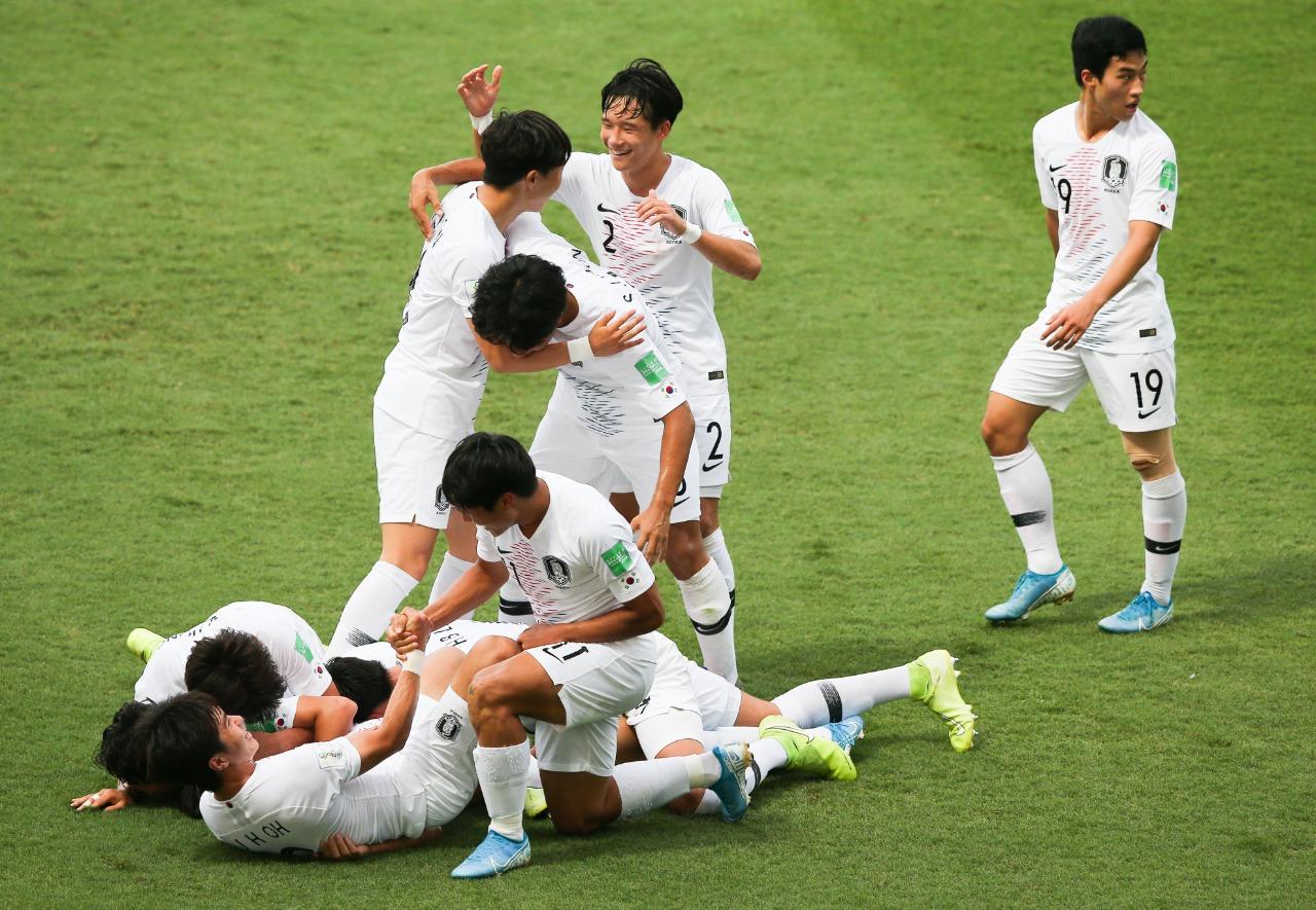 Brasil goleia Coreia do Sul e avança para as quartas de final da