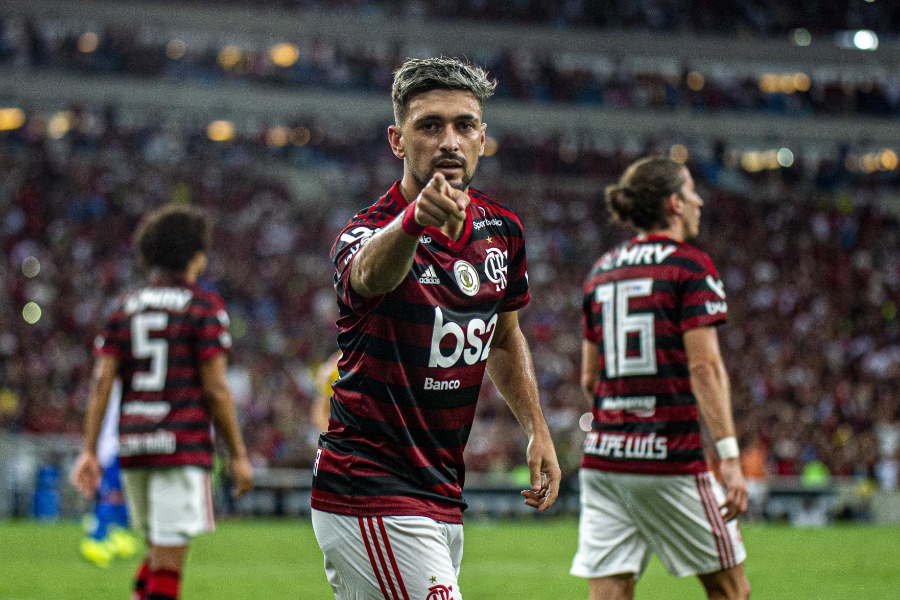 Arrascaeta, do Flamengo, usará a camisa 10 do Uruguai na Copa do