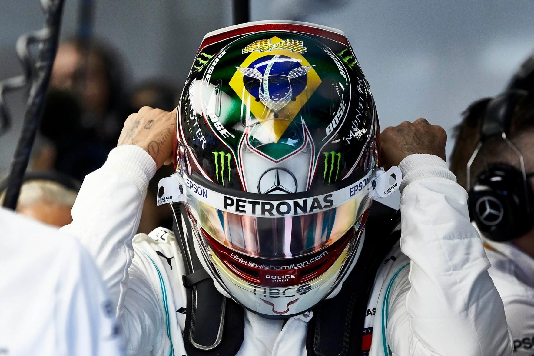 Hamilton repete pole e Alonso largará em quarto, Esportes