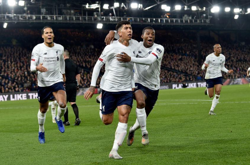 Liverpool cede empate após abrir 3 a 0 e entrega título inglês