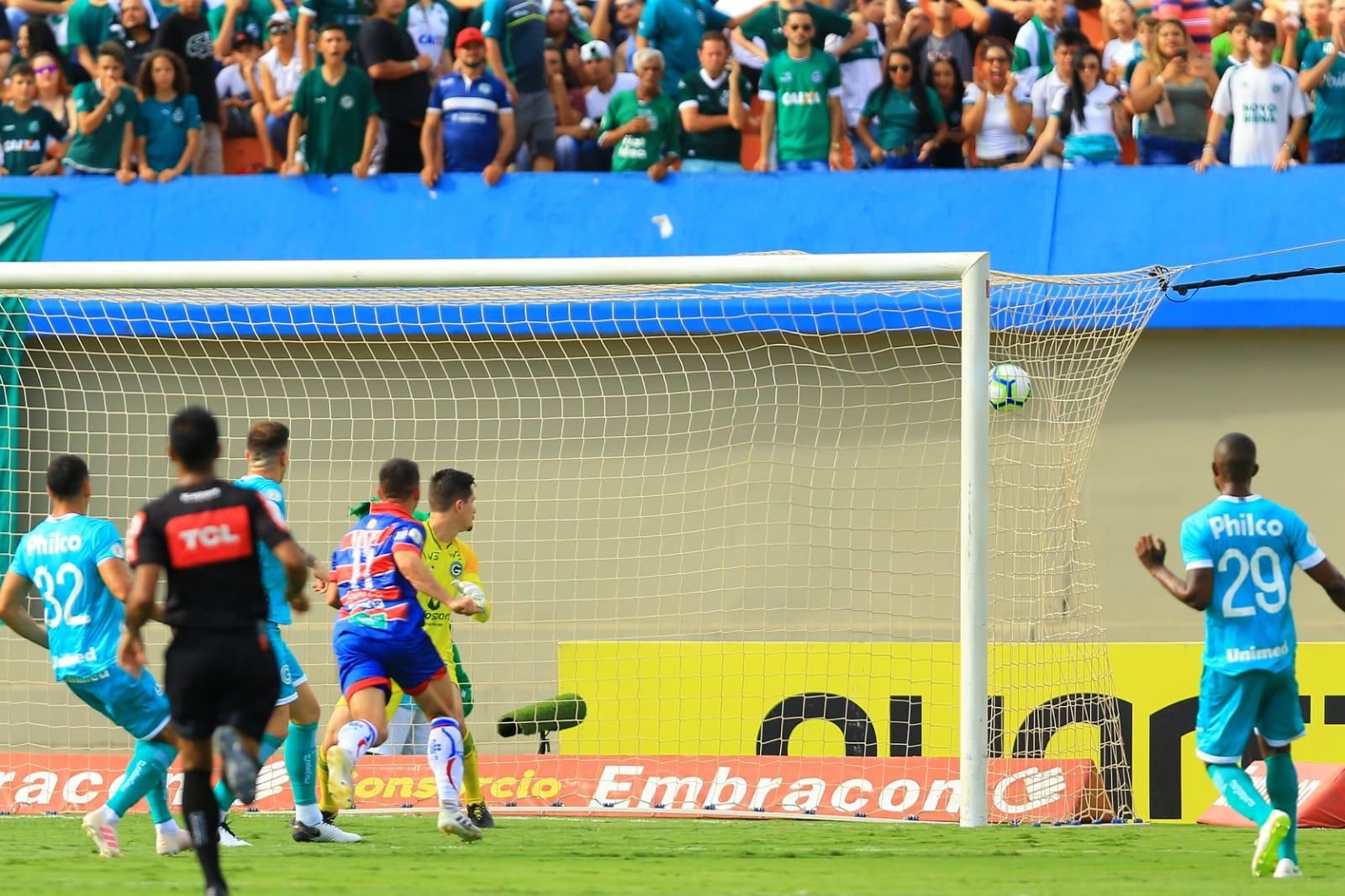 Bruno Melo vira alvo de trio da Série A e deve ser negociado pelo