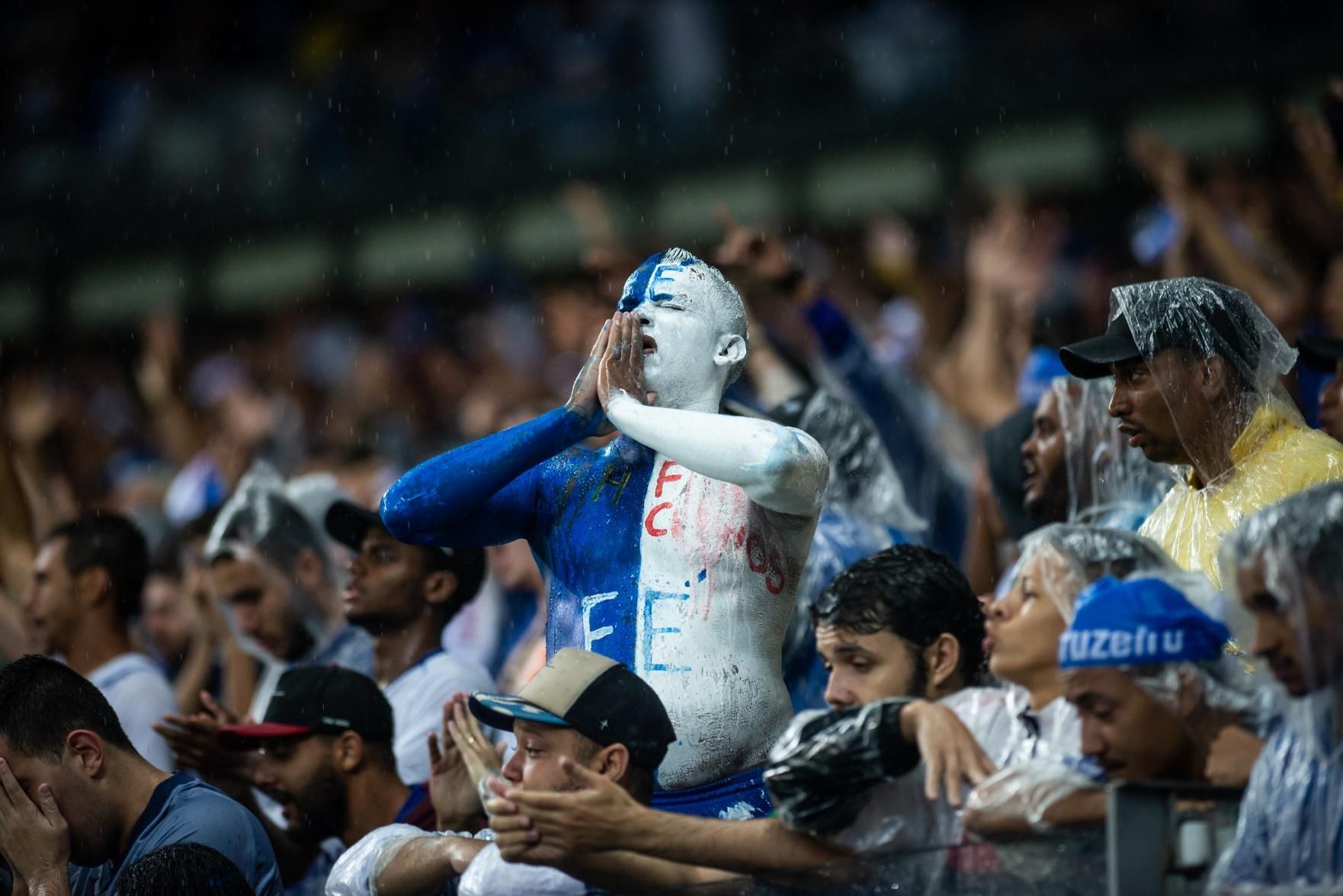 Cruzeiro x Palmeiras: mulheres e crianças poderão assistir de graça o  confronto no Mineirão; saiba mais