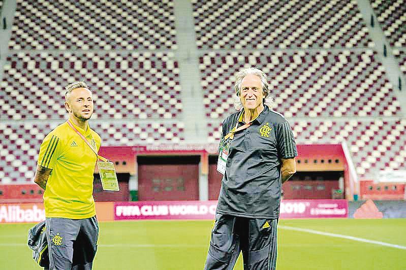 Wesley 'domina' lado direito e se destaca em jogo do Flamengo sobre o Grêmio,  na Copa do Brasil