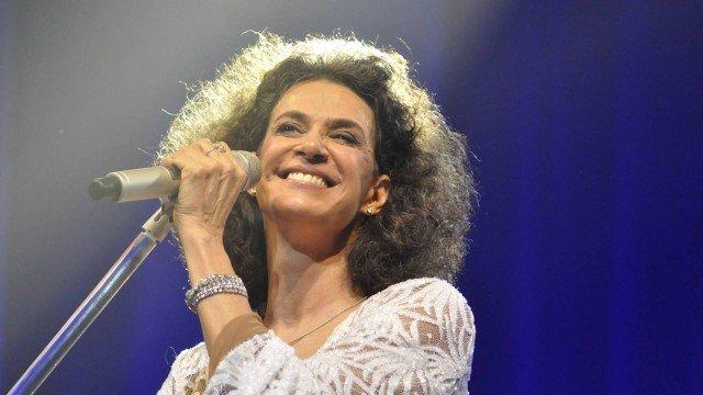 Simone alega bullying e diz ter sido 'pega para Cristo' com 'Então é Natal