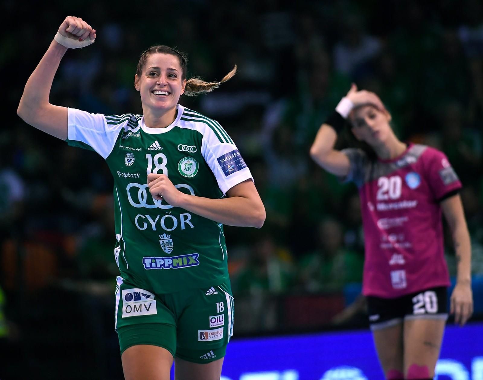 Duda Amorim eleita melhor jogadora de handebol da década]