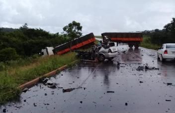 Em colisão com BMW, ciclista morre e pedestre é atingido por