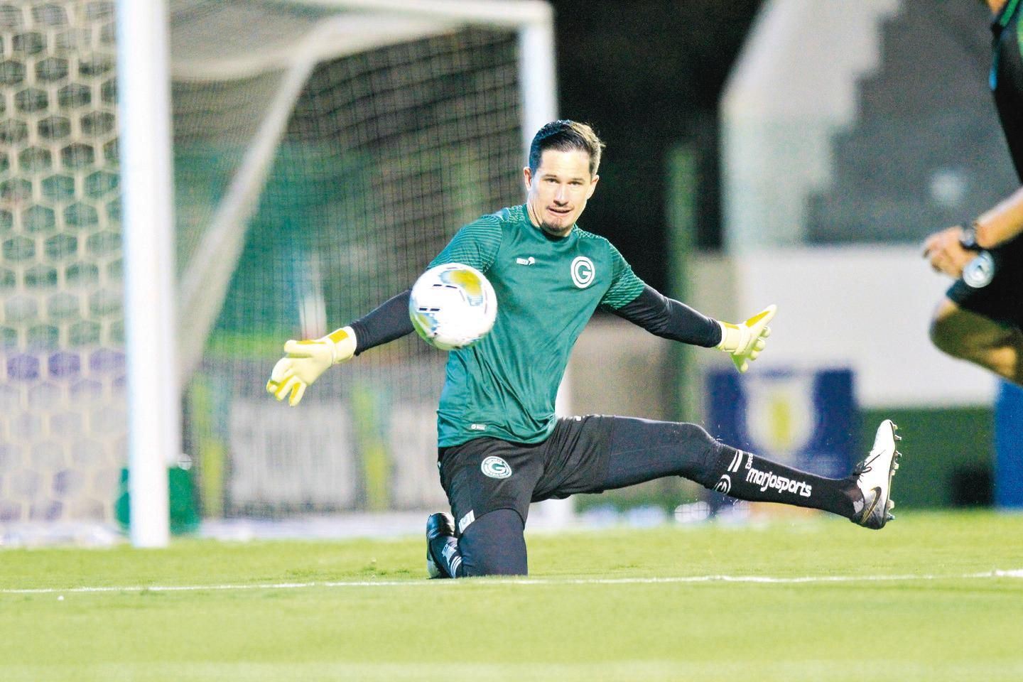 Cássio alcança sua melhor temporada em defesas de pênalti pelo Corinthians;  veja os números