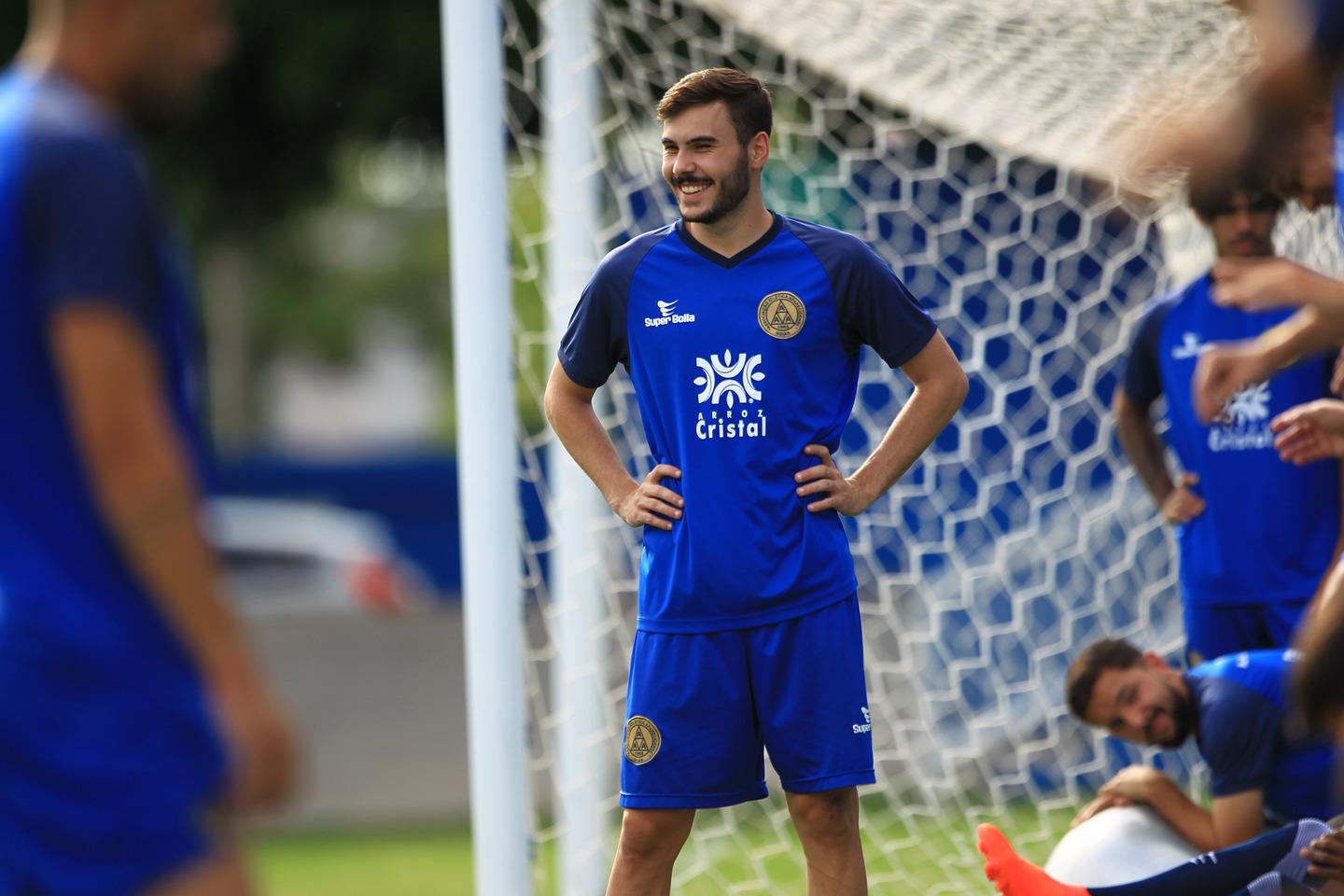 Atacante faz 4 em goleada do Joinville sobre Tubarão na Série D