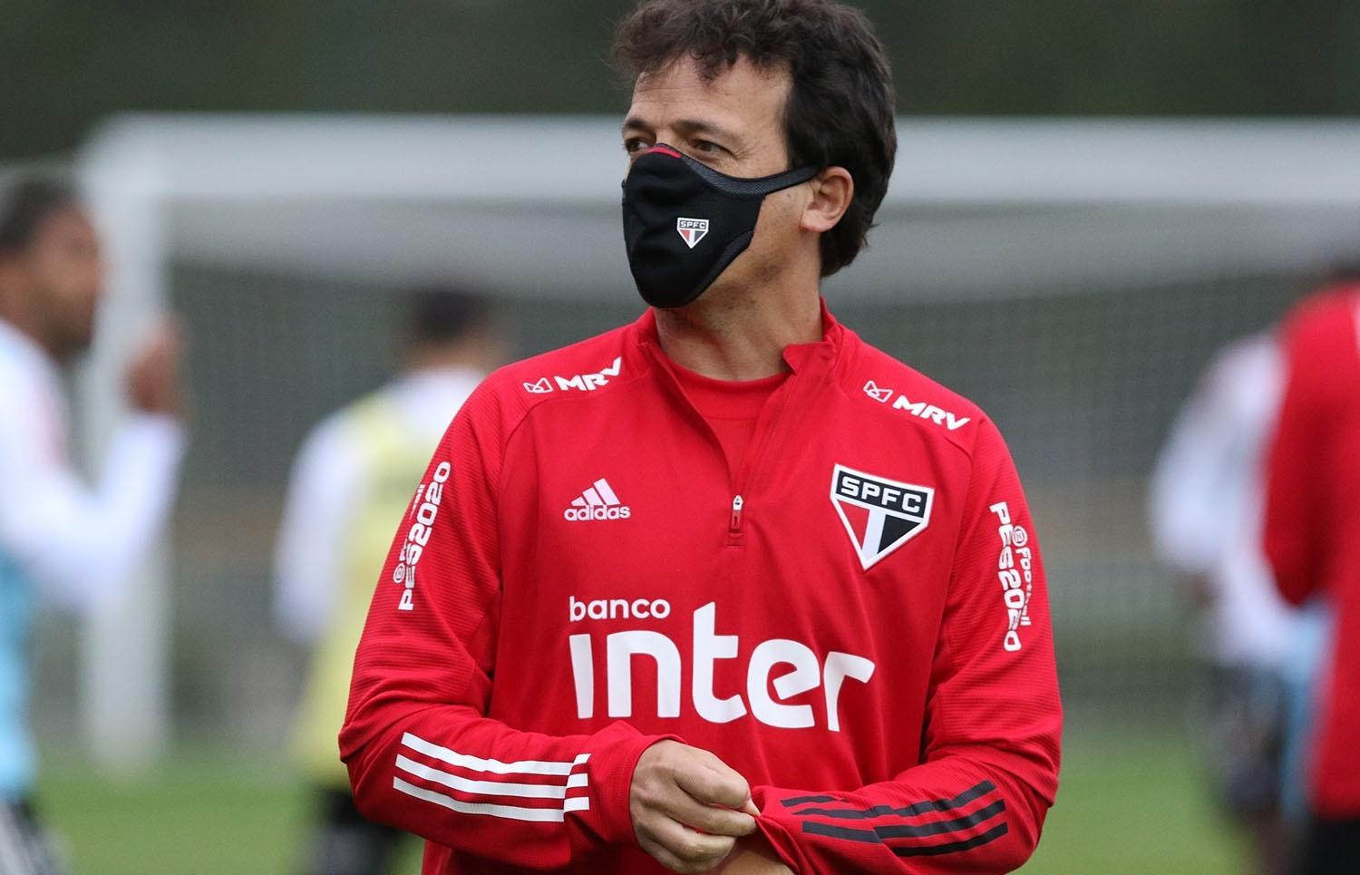 Ele fracassou no Vasco, saiu, e agora pode ser o novo substituto