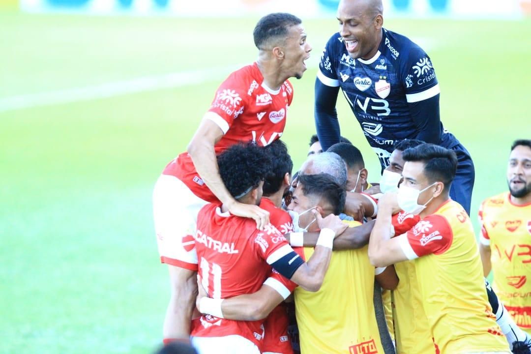 No Mangueirão, Vila Nova vence o Remo e é campeão do Brasileirão