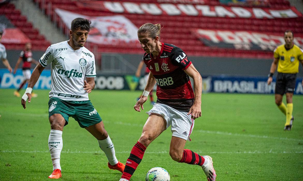 Atlético-MG bate Flamengo em longa disputa por pênaltis e conquista  Supercopa do Brasil