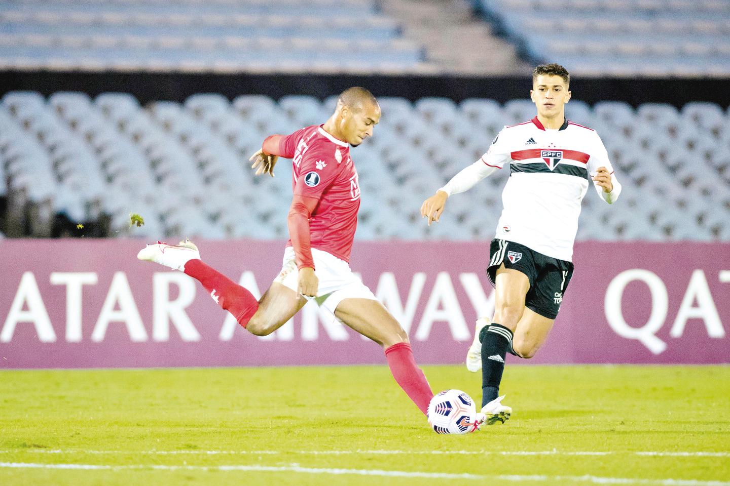 São Paulo x Flamengo: Rodrigo Nestor empata o jogo com um golaço; veja