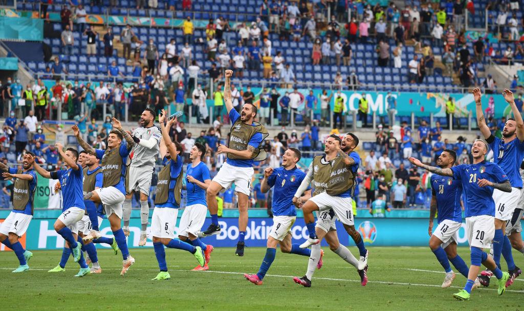 Estados Unidos vencem o 'rival' Irã e se garantem nas oitavas de final da  Copa do Mundo