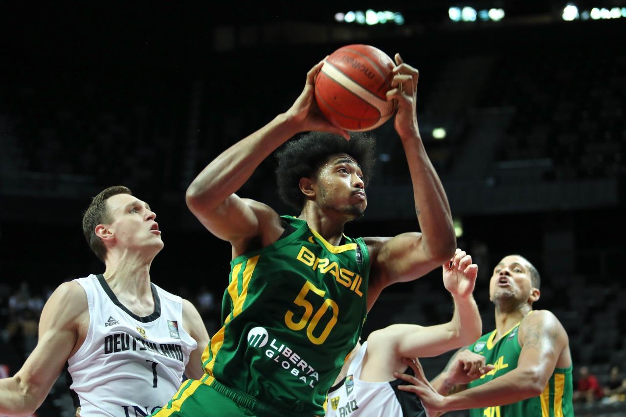 Brasil vence Estados Unidos nas Eliminatórias para Copa do Mundo de Basquete  com show de Georginho e Caboclo - ESPN