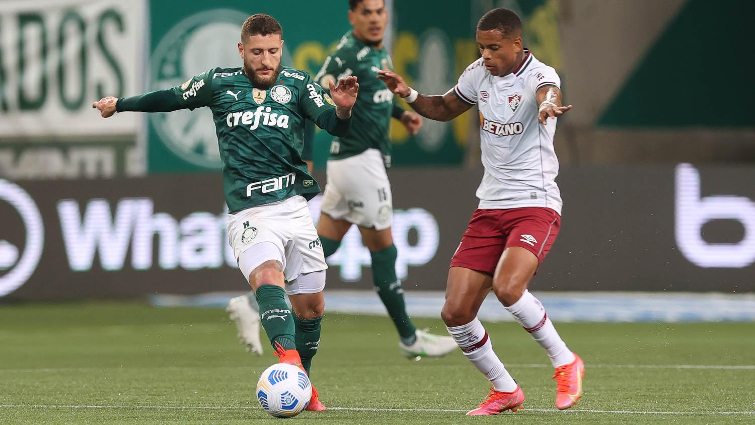 Palmeiras goleia São José e mantém liderança do Brasileirão Feminino