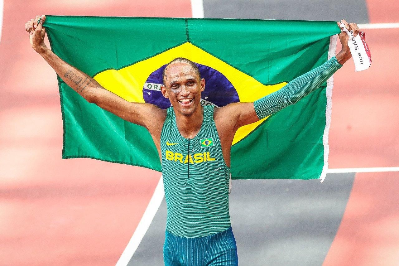 Canal Olímpico do Brasil - Coletiva com o medalhista de bronze Thiago Braz