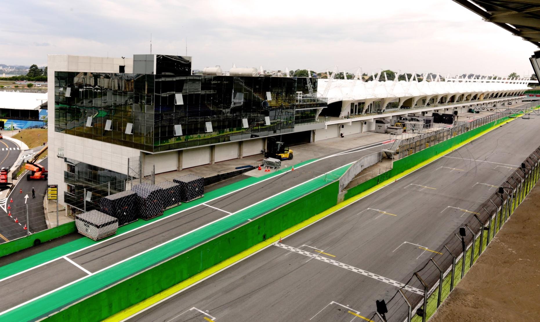 Após duas mortes, Prefeitura de São Paulo suspende corridas de moto no  autódromo de Interlagos