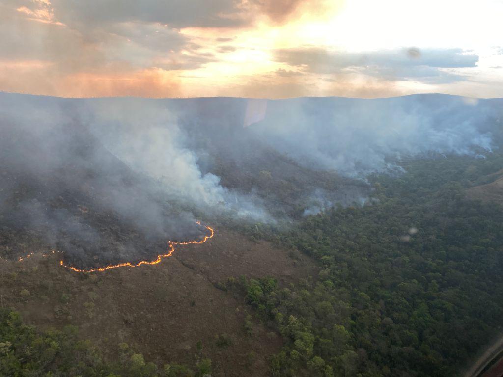 Chapada dos Veadeiros tem 10º dia de incêndios