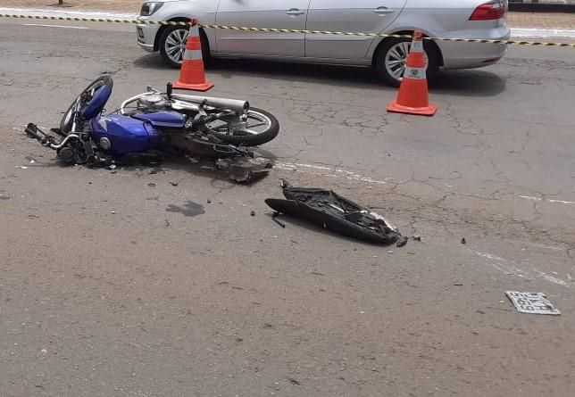 Quebrado por dentro, diz motorista após perder filho em caminhão