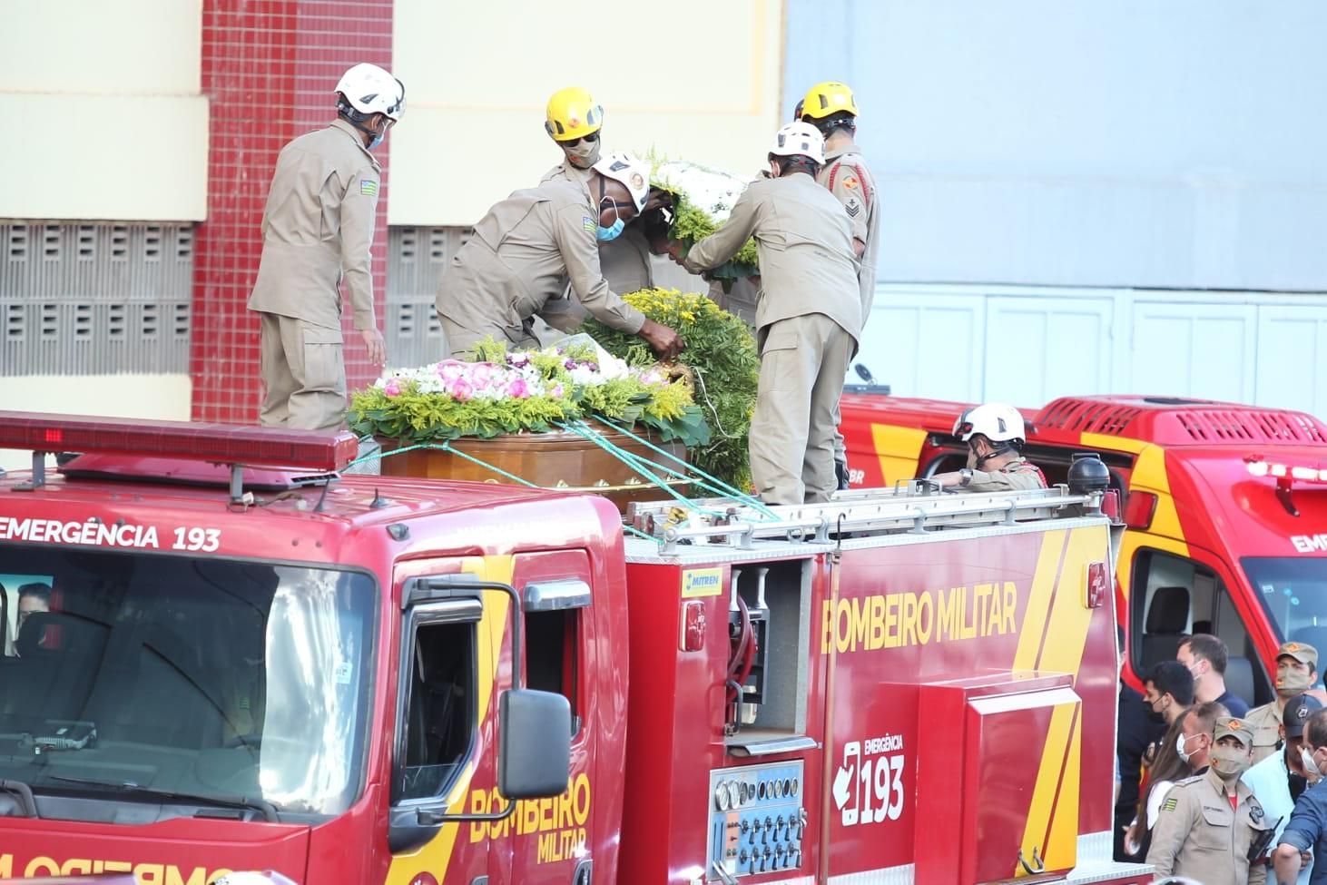 Corpo De Marília Mendonça Segue Para Cemitério Parque Memorial Após Velório No Goiânia Arena O 