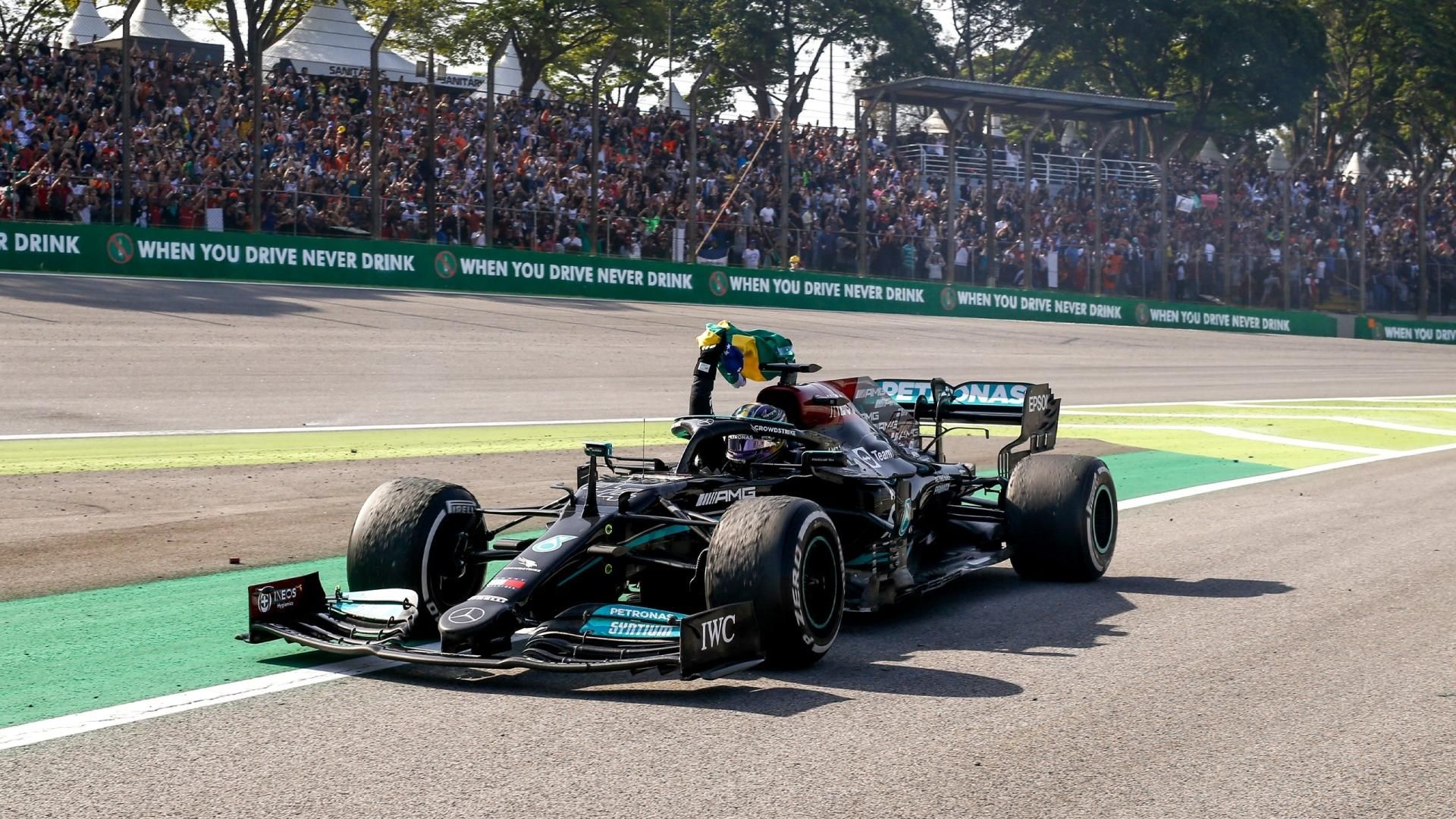 Vídeo: F1 apresenta nova câmera dinâmica no carro de Hamilton durante treino  no Japão - Notícia de F1