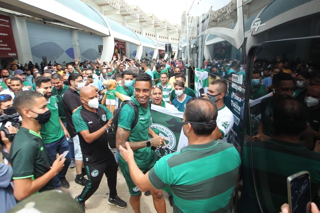 VÍDEO: festa da torcida e jogadores com a classificação antecipada