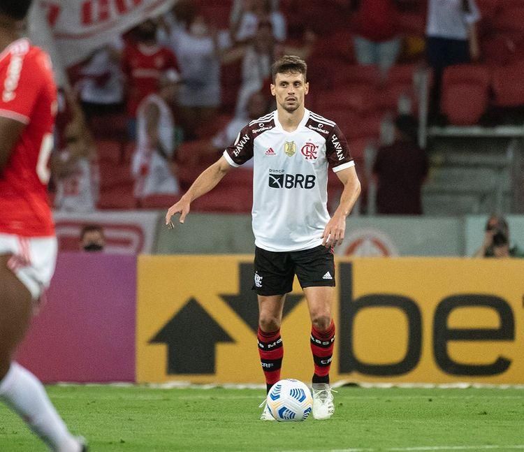 Jovens das categorias de base do Flamengo ganham oportunidade e pedem  passagem na 'Era Paulo Sousa' - Coluna do Fla