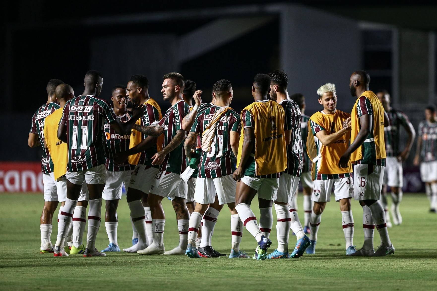 O Canto das Torcidas on X: Vamos jogar com raça, jogadores, para ganhar a  Taça Libertadores É semana de quartas de final! O Palmeiras entra em campo  hoje, em busca de se
