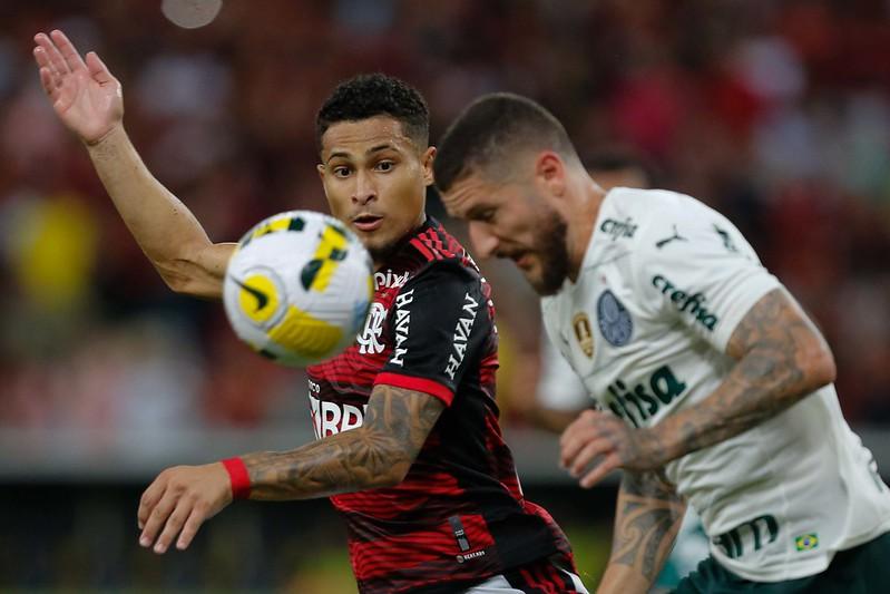 Agora pelo Flamengo, Marinho projeta jogo com o Palmeiras, rival que venceu  só uma vez pelo Santos - Lance!