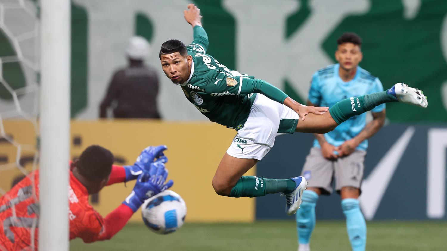 Clube colombiano anuncia acordo com o Palmeiras sobre dívida por atacante