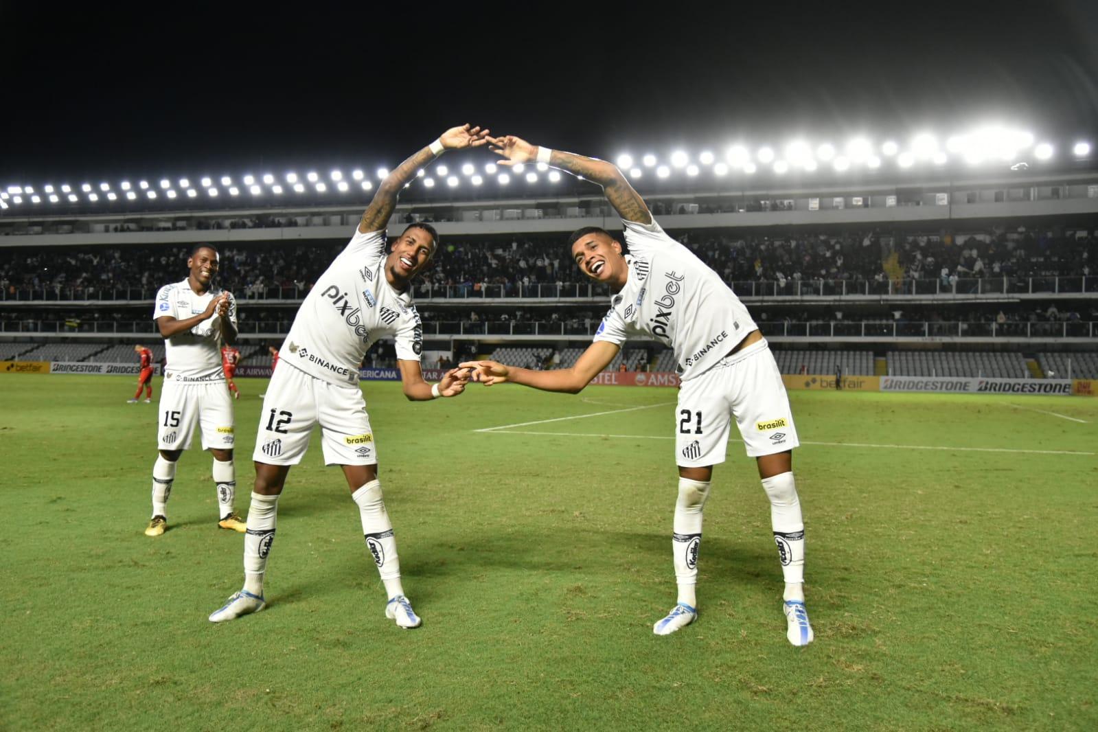 Flamengo bate o Santos em jogo com três gols em 12 minutos