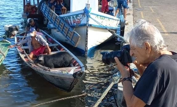 Para fugir da fiscalização, balsas de garimpo migram para Amazônia profunda  - 14/11/2022 - UOL TAB