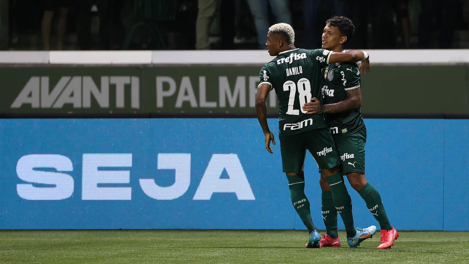 Mais de 40% dos gols do Palmeiras em 2023 tem origem na bola