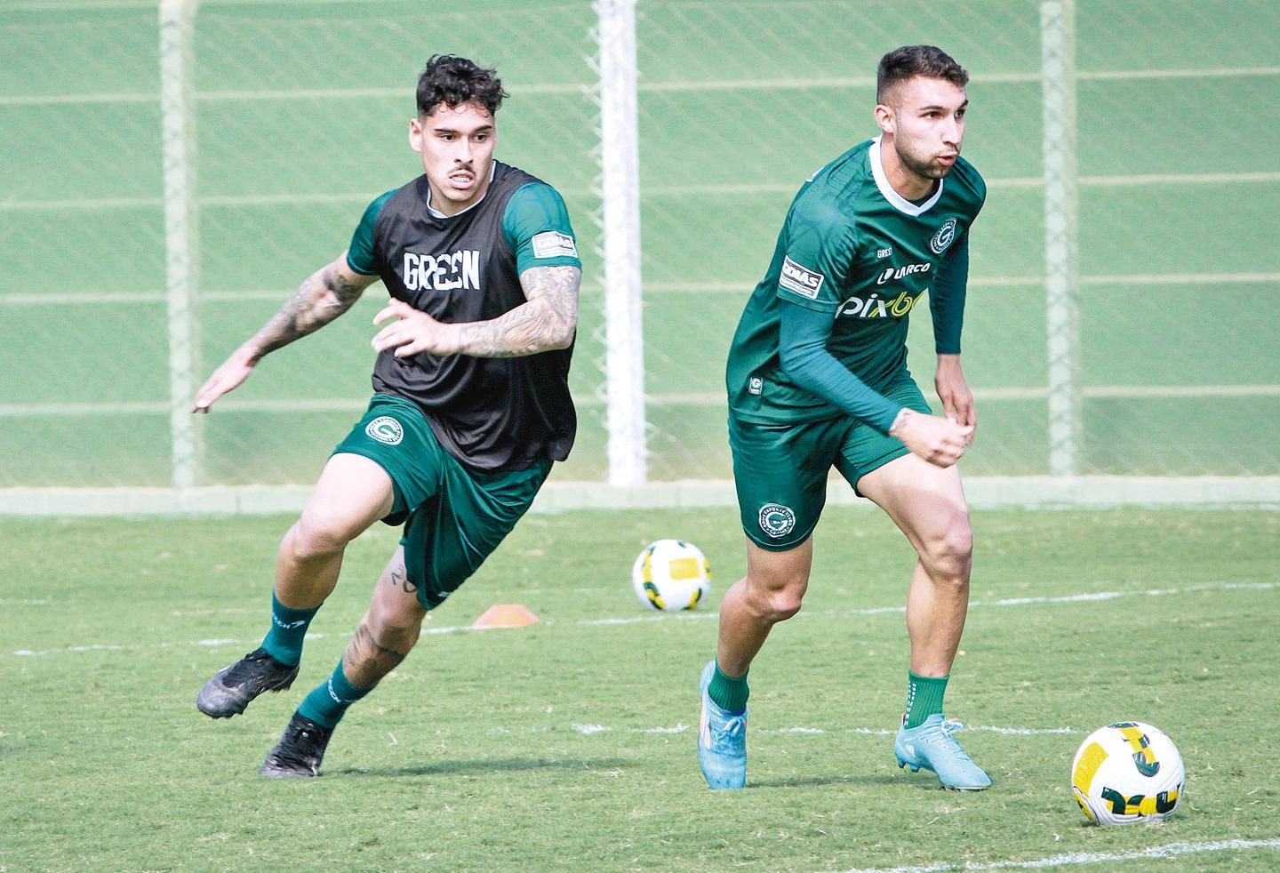 Último reforço adquirido pelo Botafogo, Lucas Cardoso, diz estar